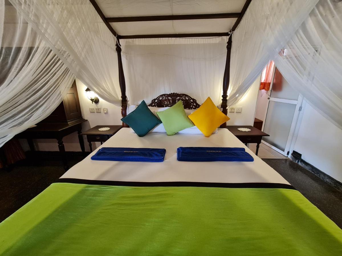 Star Beach Guest House Negombo Exterior foto
