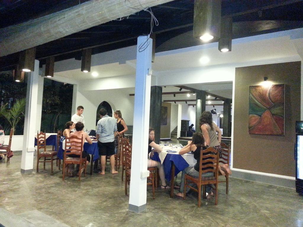 Star Beach Guest House Negombo Exterior foto