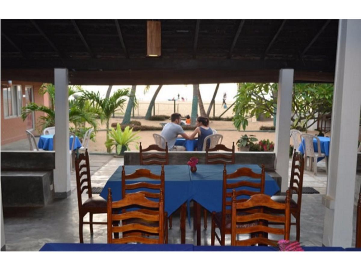 Star Beach Guest House Negombo Exterior foto