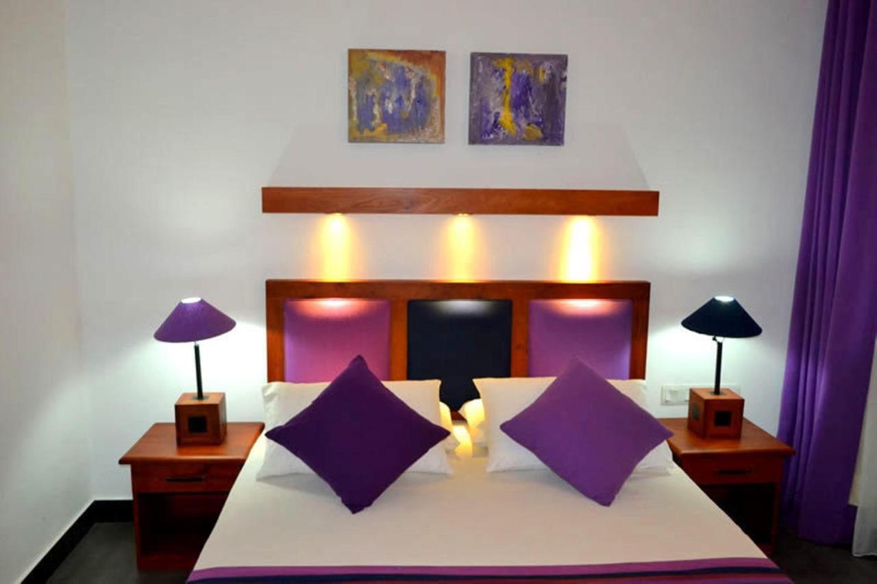 Star Beach Guest House Negombo Exterior foto
