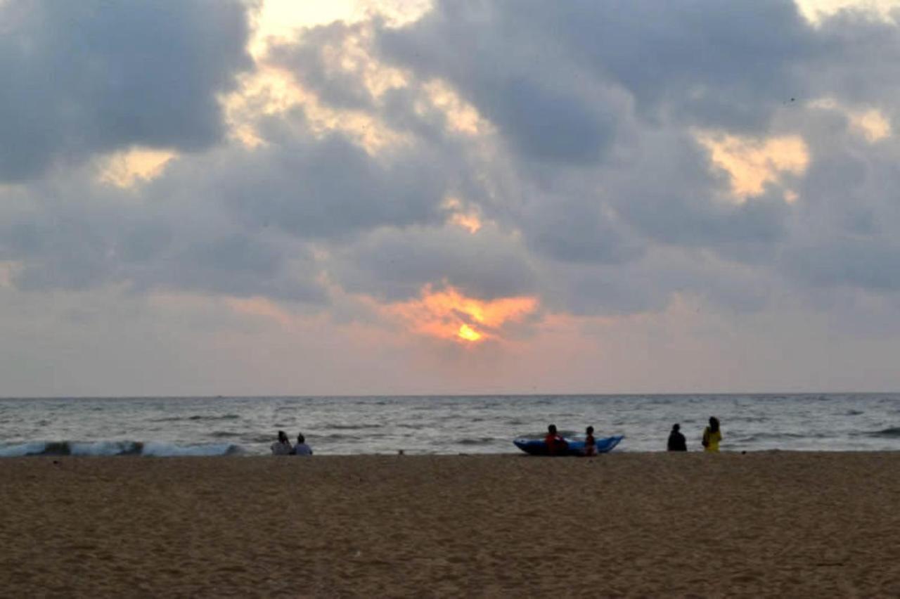 Star Beach Guest House Negombo Exterior foto