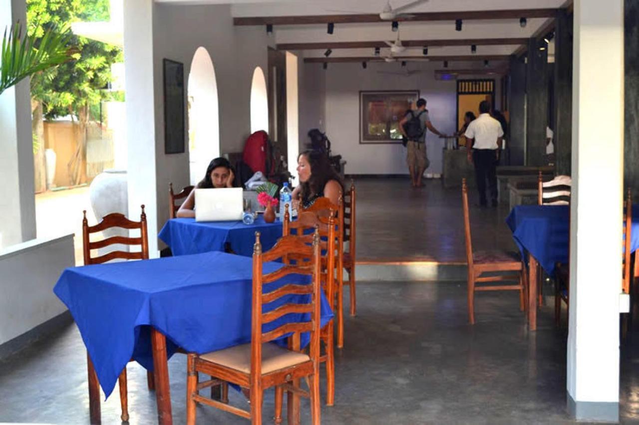 Star Beach Guest House Negombo Exterior foto