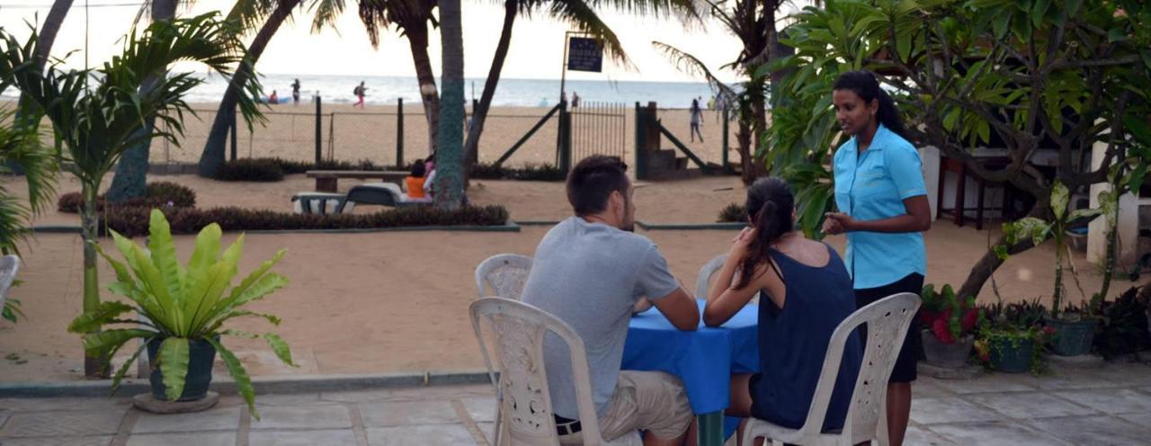 Star Beach Guest House Negombo Exterior foto
