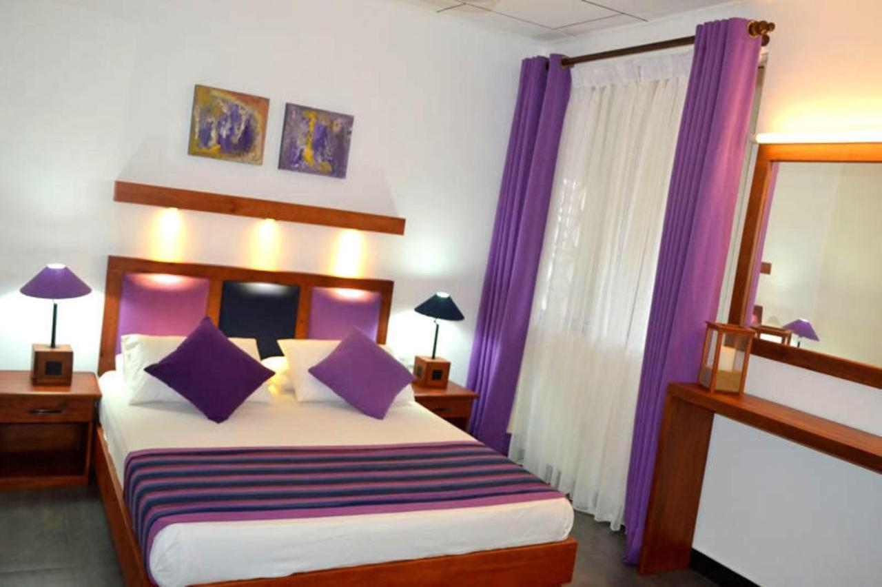 Star Beach Guest House Negombo Exterior foto