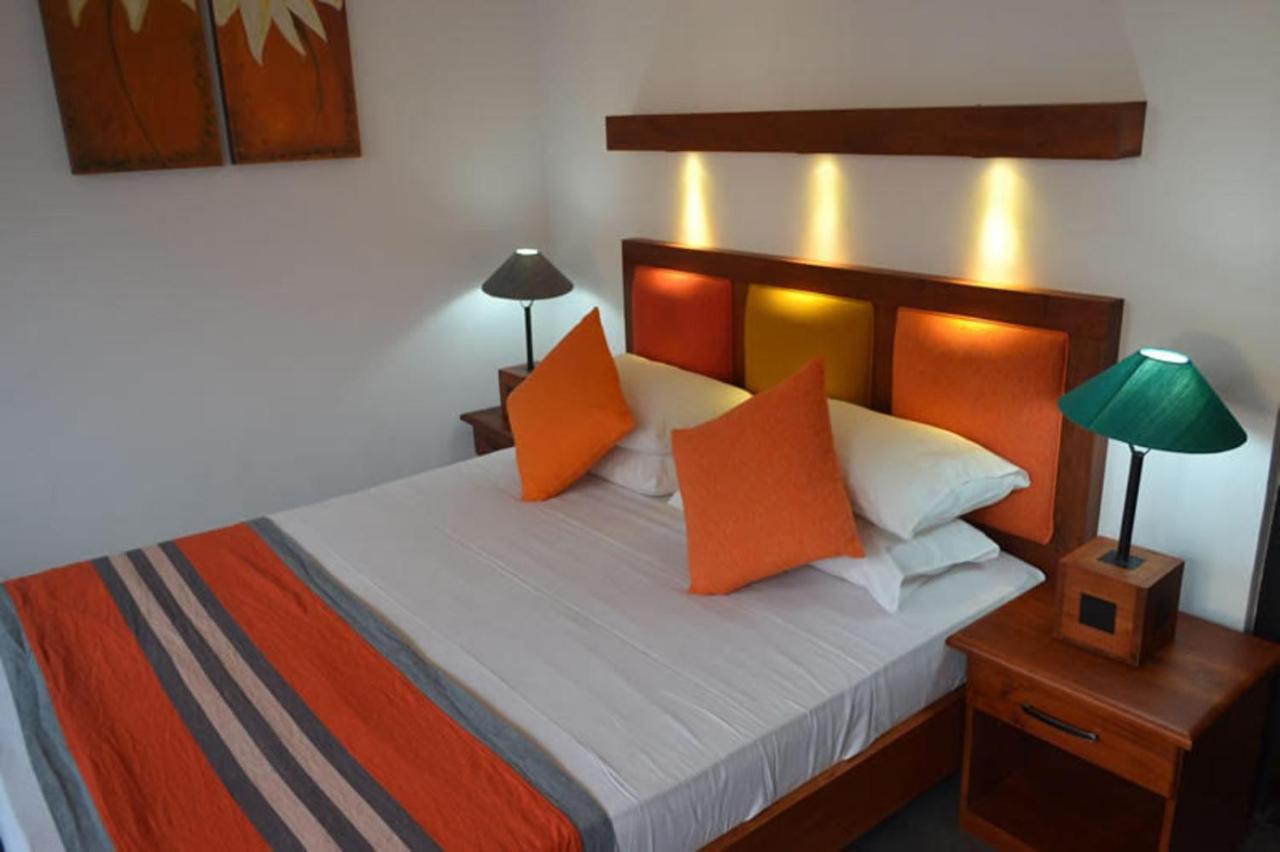 Star Beach Guest House Negombo Exterior foto